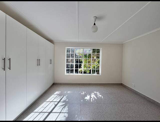 4 BEDROOM HOUSE FOR SALE IN FERREIRA TOWN